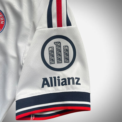 Bayern München - Olise